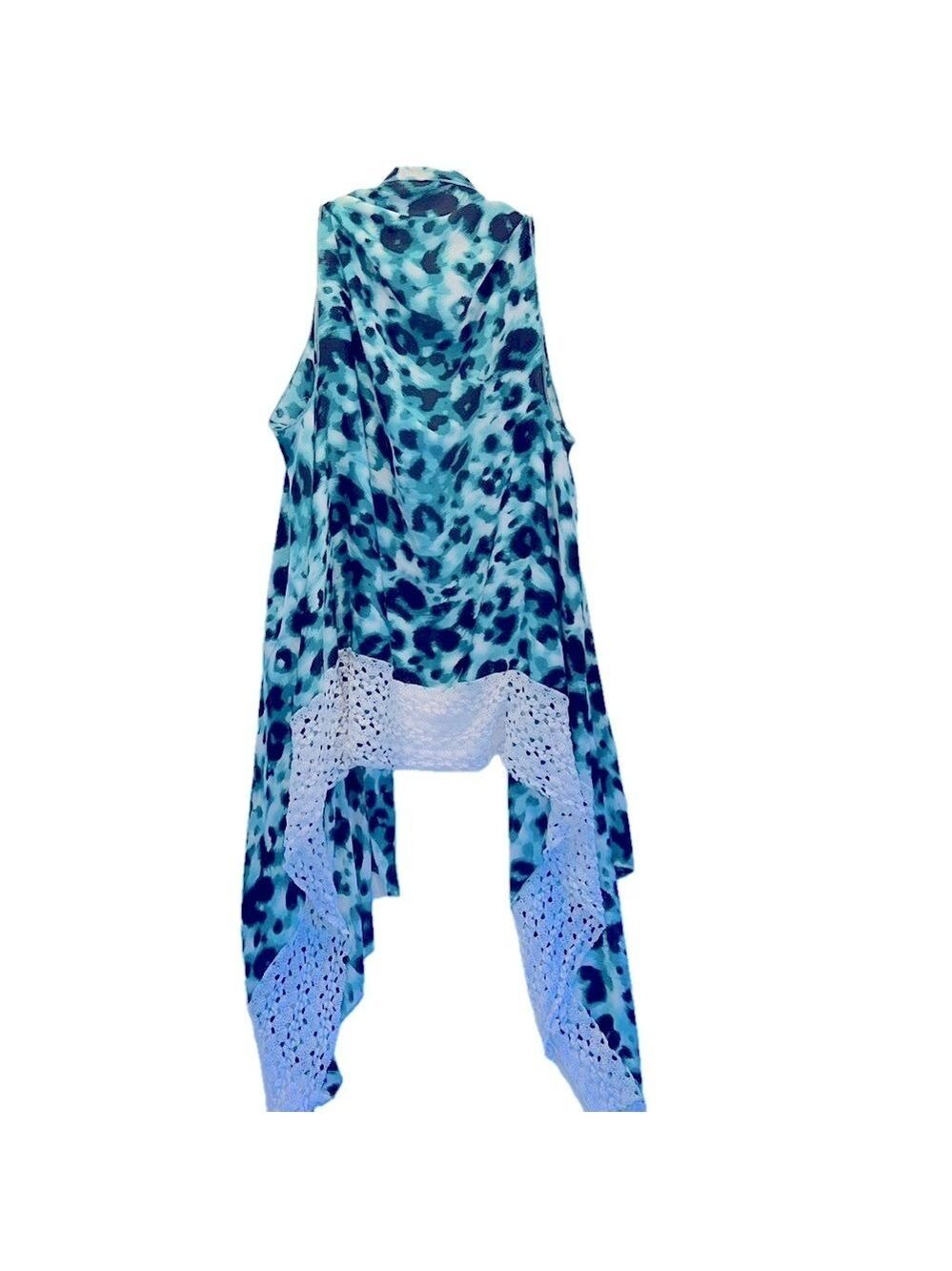 Shawl Wrap Top, Size OS, PTP 22" Length 27", Beautiful Greens and Lace Wrap